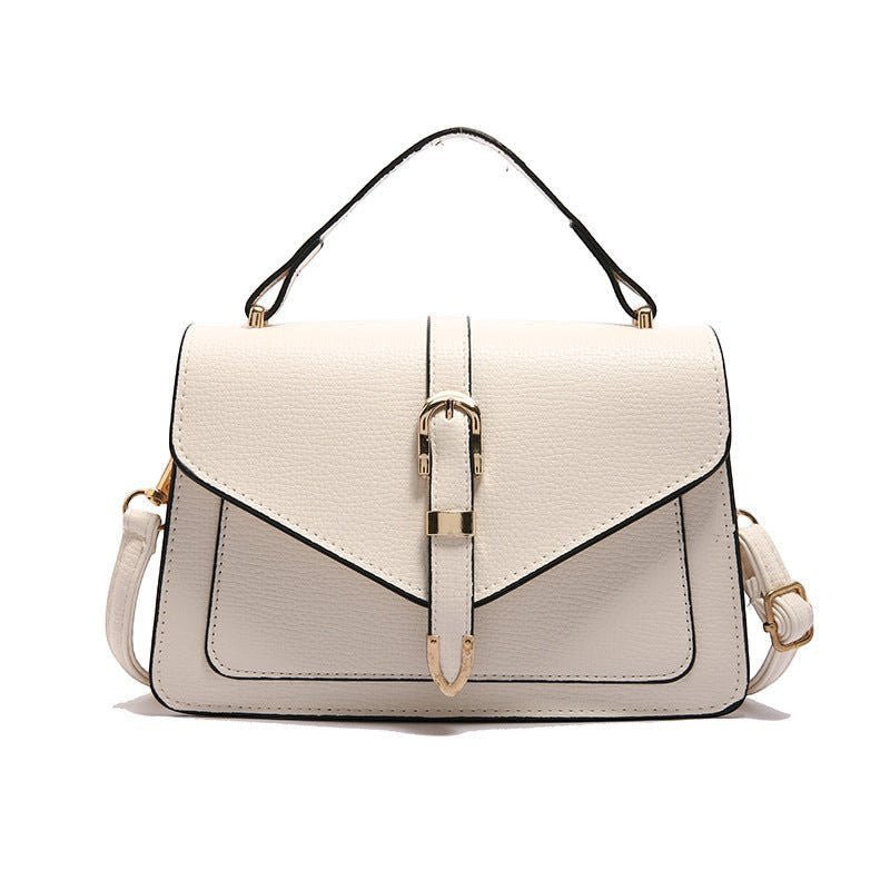 ZOFIA ATELIER Patrycja bolsa mensageira branca em PU com fecho dourado e alça de ombro ajustável. Elegante e moderna.