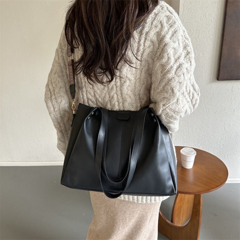 ZOFIA ATELIER ILONA black PU leather retro tote bag with single strap and sandwich pocket
