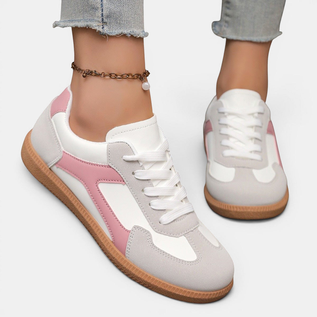 ZOFIA ATELIER JOANNA retro color-block sneakers in white, grey, and pink PU with a rubber sole.