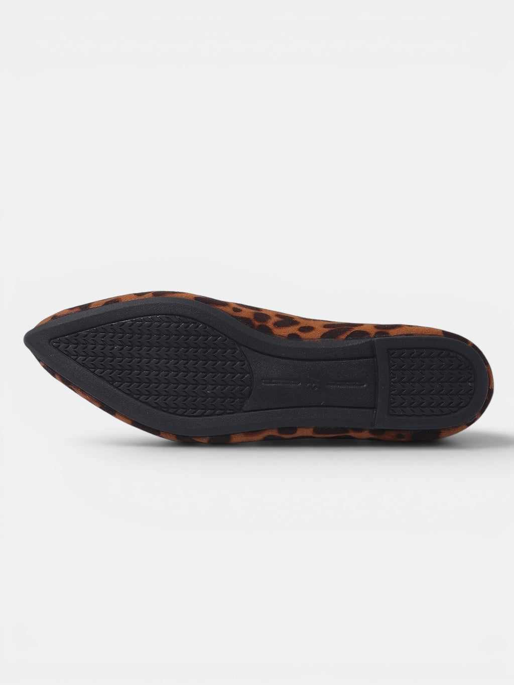 ZOFIA ATELIER leopard print pointed toe ballet flats with a shallow-cut upper and lightweight sole.
