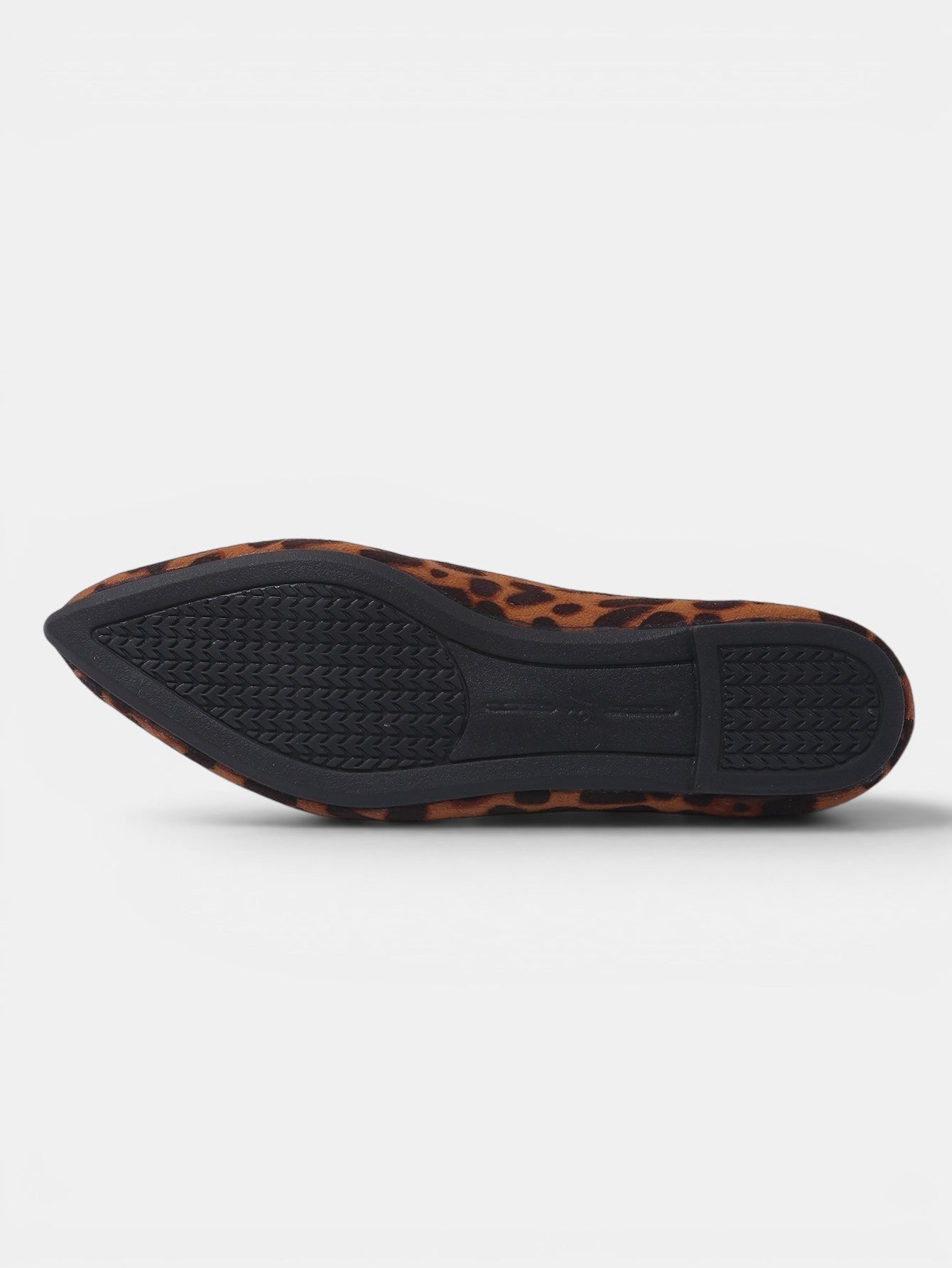 ZOFIA ATELIER leopard print pointed toe ballet flats with a shallow-cut upper and lightweight sole.