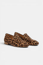 ZOFIA ATELIER WERONIKA leopard print suede flat shoes with round toe and slip-on style.