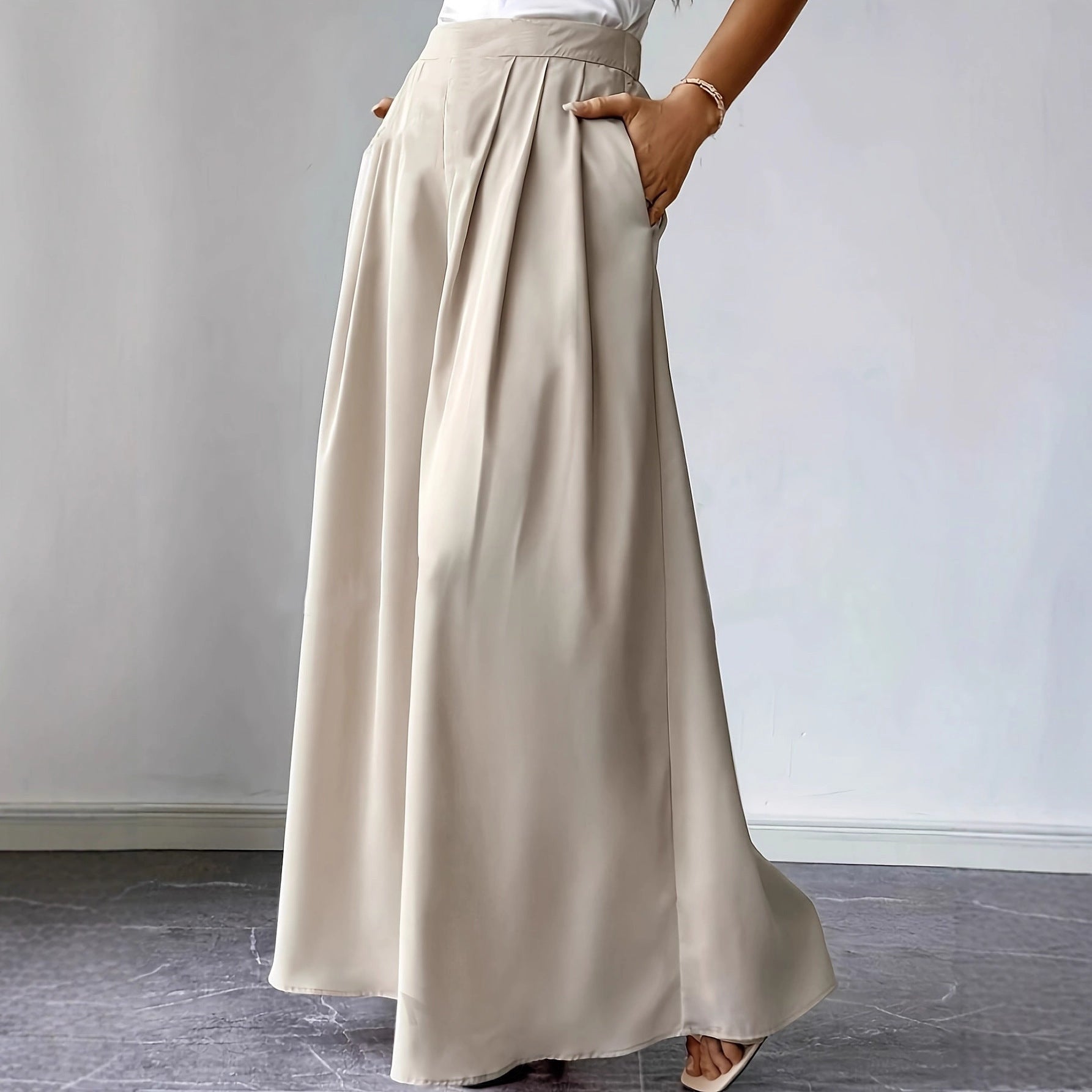 ZOFIA ATELIER LIDIA linen wide-leg pants with high waist and elegant pleats.
