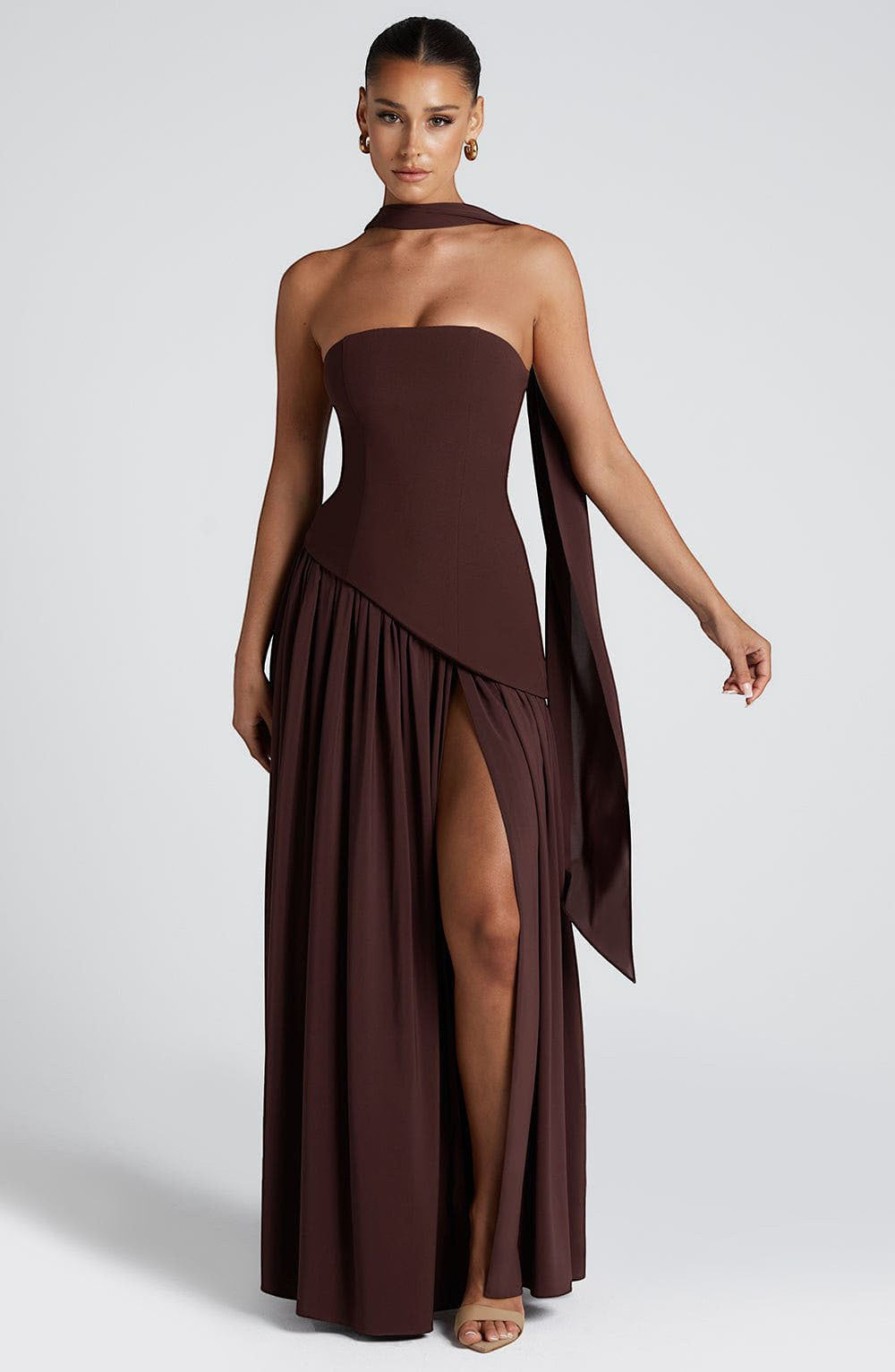 ZOFIA ATELIER MAGDA color block tube dress in dark brown polyester with off-the-shoulder neckline and high slit.