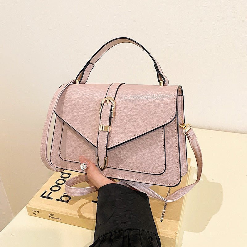 ZOFIA ATELIER Patrycja messenger bag em pele PU rosa com fivela dourada e alça de ombro ajustável. Ideal para uso diário.
