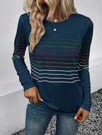 ZOFIA ATELIER pullover de manga comprida azul-marinho com riscas coloridas finas, decote redondo, em mistura de algodão e poliéster.