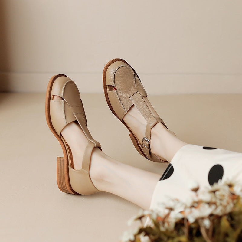 ZOFIA ATELIER women's retro flat sandals in creamy-white cowhide with round toe and buckle closure.